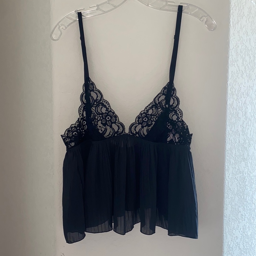 Victoria secret lingerie top size medium